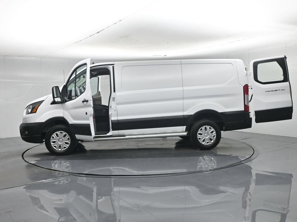 Certified 2025 Ford Transit 250 Low Roof w/ Exterior Upgrade Package RWD image 5