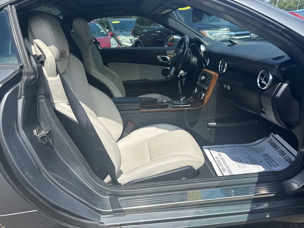 Used 2016 Mercedes-Benz SLK 300 image 41