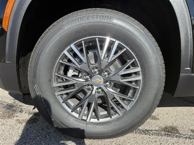 New 2026 Chevrolet Traverse LT w/ LPO, Floor Liner Package image 6