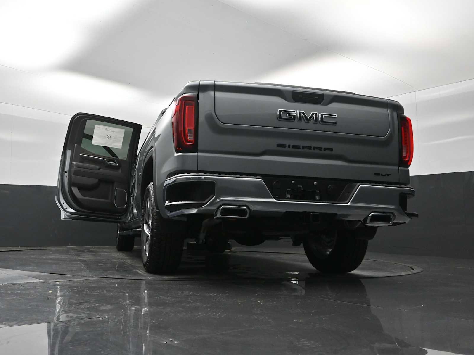 New 2026 GMC Sierra 1500 SLT w/ SLT Convenience Package AWD/4WD image 30