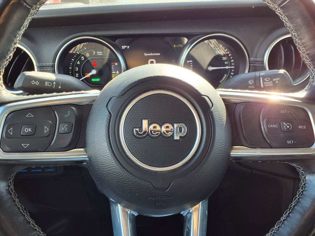 Used 2023 Jeep Wrangler Sahara w/ Cold Weather Group image 13