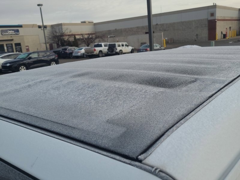 Used 2022 Jeep Wrangler Unlimited Sahara w/ Cold Weather Group image 5