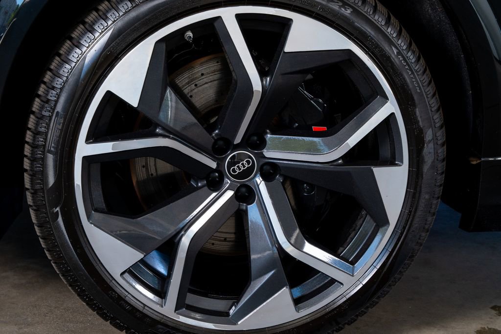 Used 2023 Audi RS Q8 AWD/4WD image 10