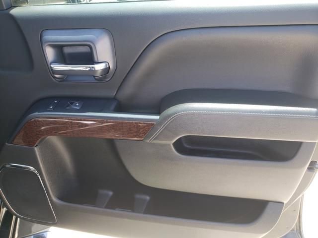 Used 2019 GMC Sierra 3500 SLT AWD/4WD image 19