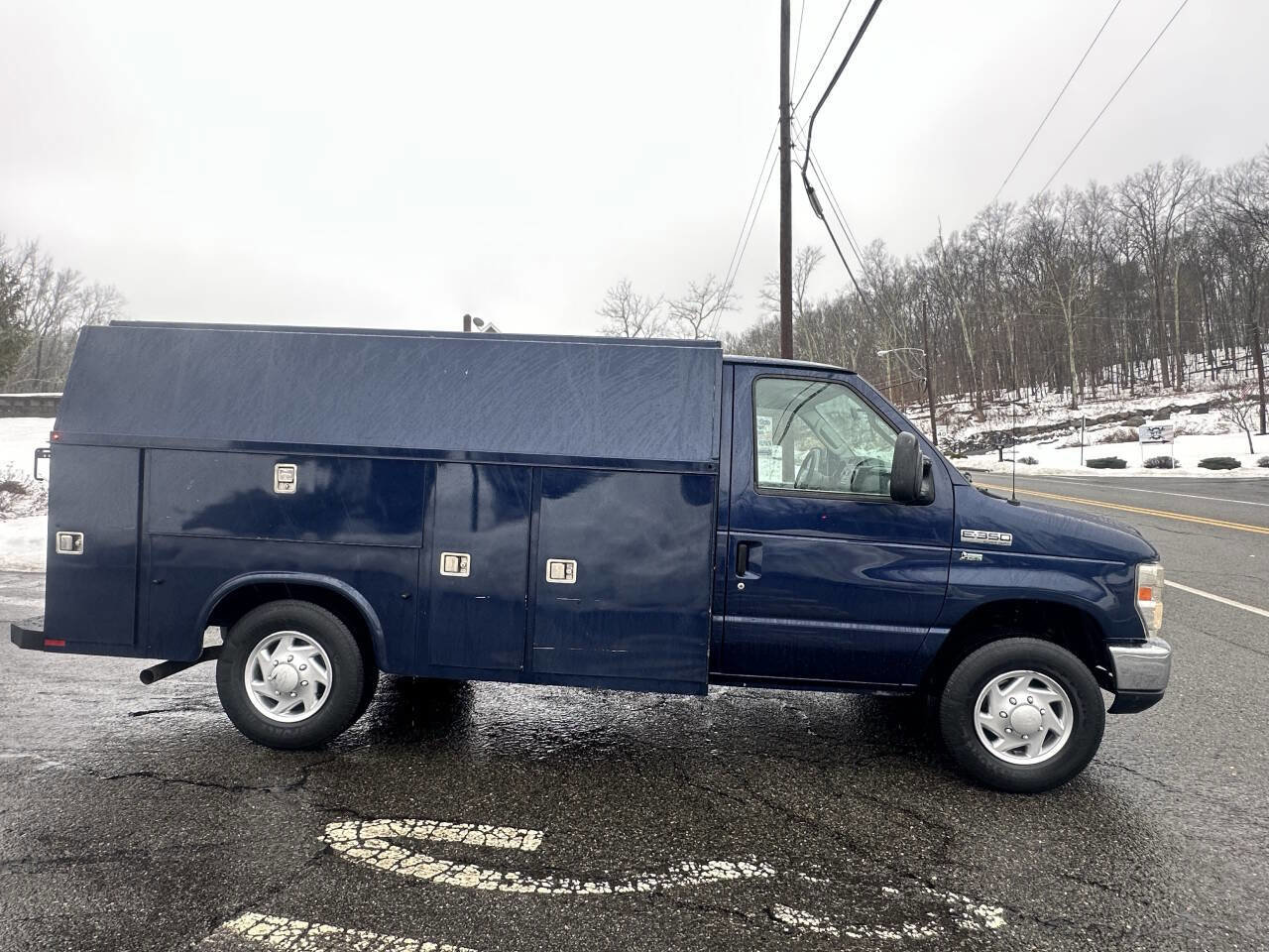 Used 2012 Ford E-350 and Econoline 350 Super Duty w/ PWR Locks & Windows Group image 5