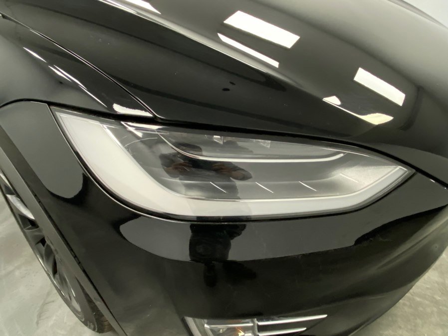 Used 2018 Tesla Model X 75D image 10
