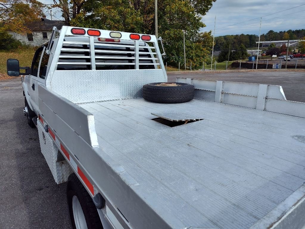 Used 2005 Chevrolet Silverado 3500 LS w/ Heavy-Duty Power Package image 13