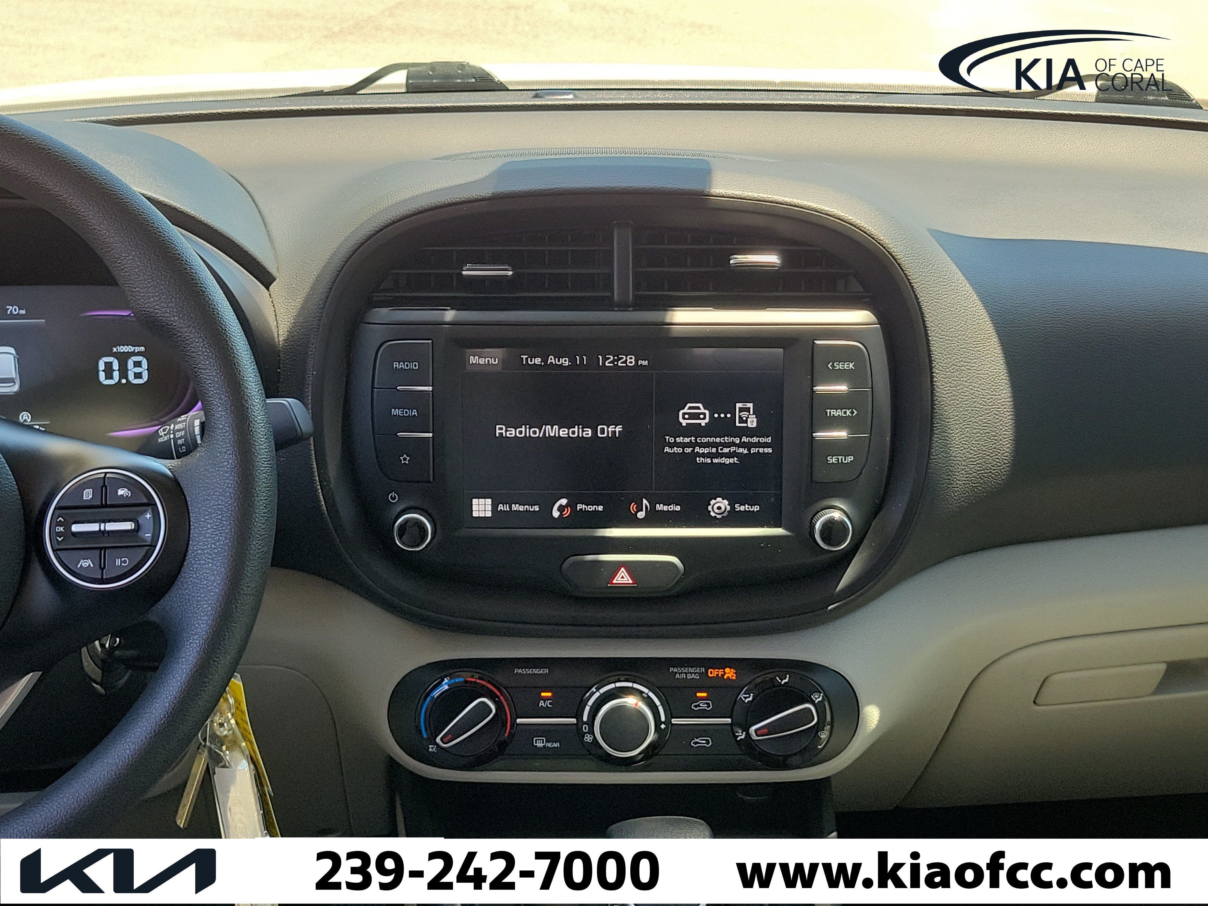 Used 2025 Kia Soul LX FWD image 19