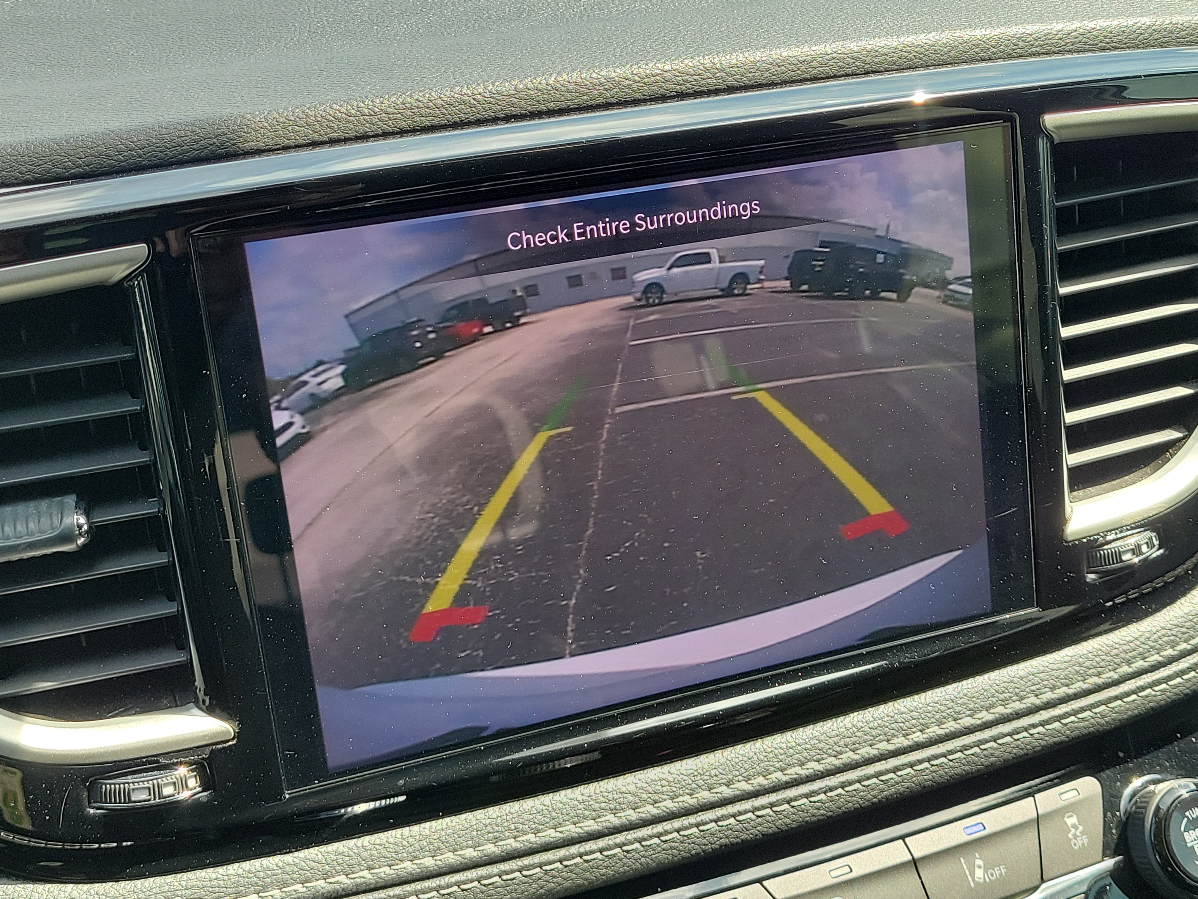 Certified 2023 Chrysler Pacifica Touring-L w/ S Appearance Package FWD image 26