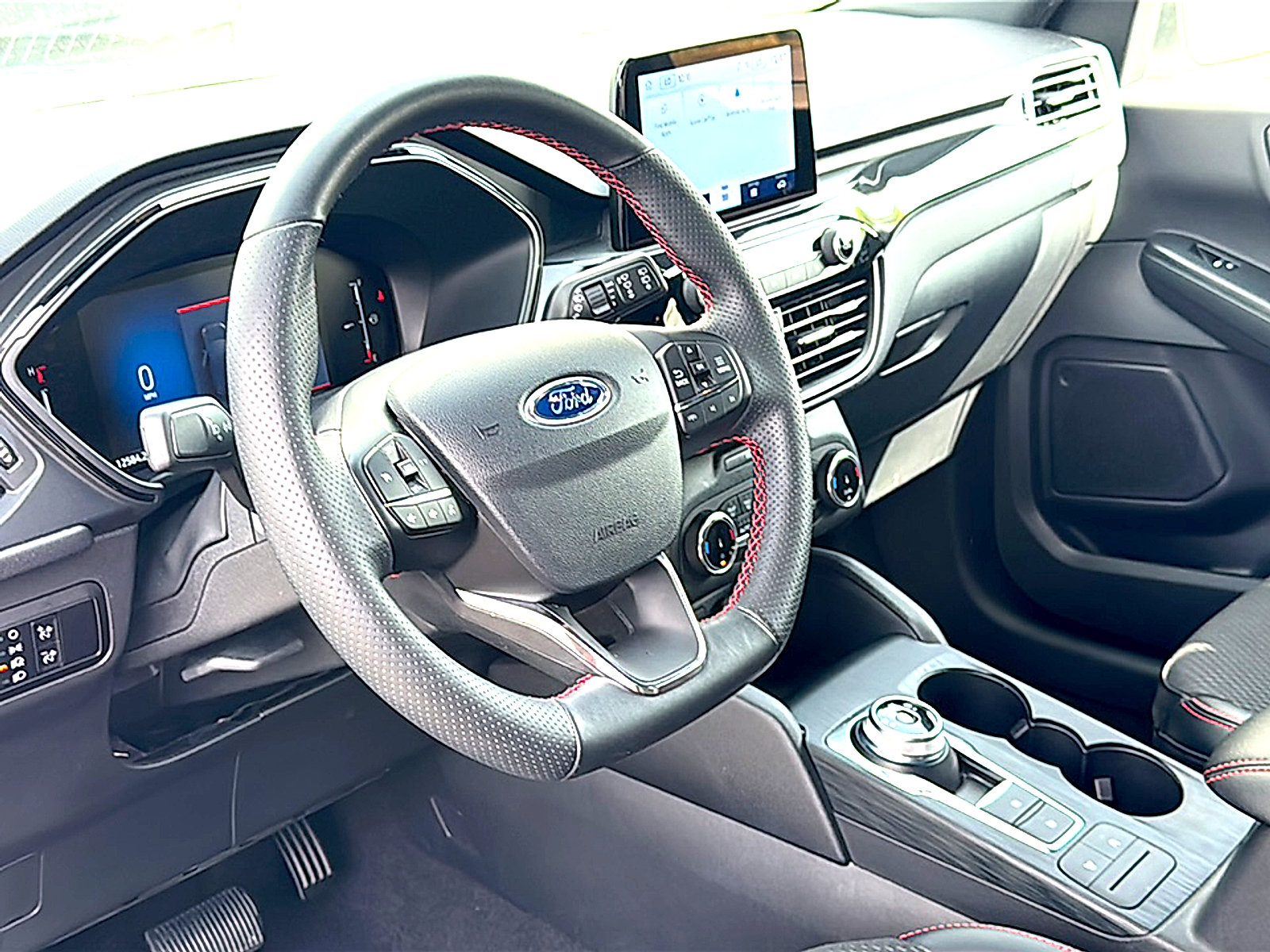 Used 2026 Ford Escape ST-Line FWD image 12