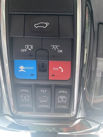 Used 2021 Jeep Grand Cherokee L Summit w/ Luxury Tech Group V image 48