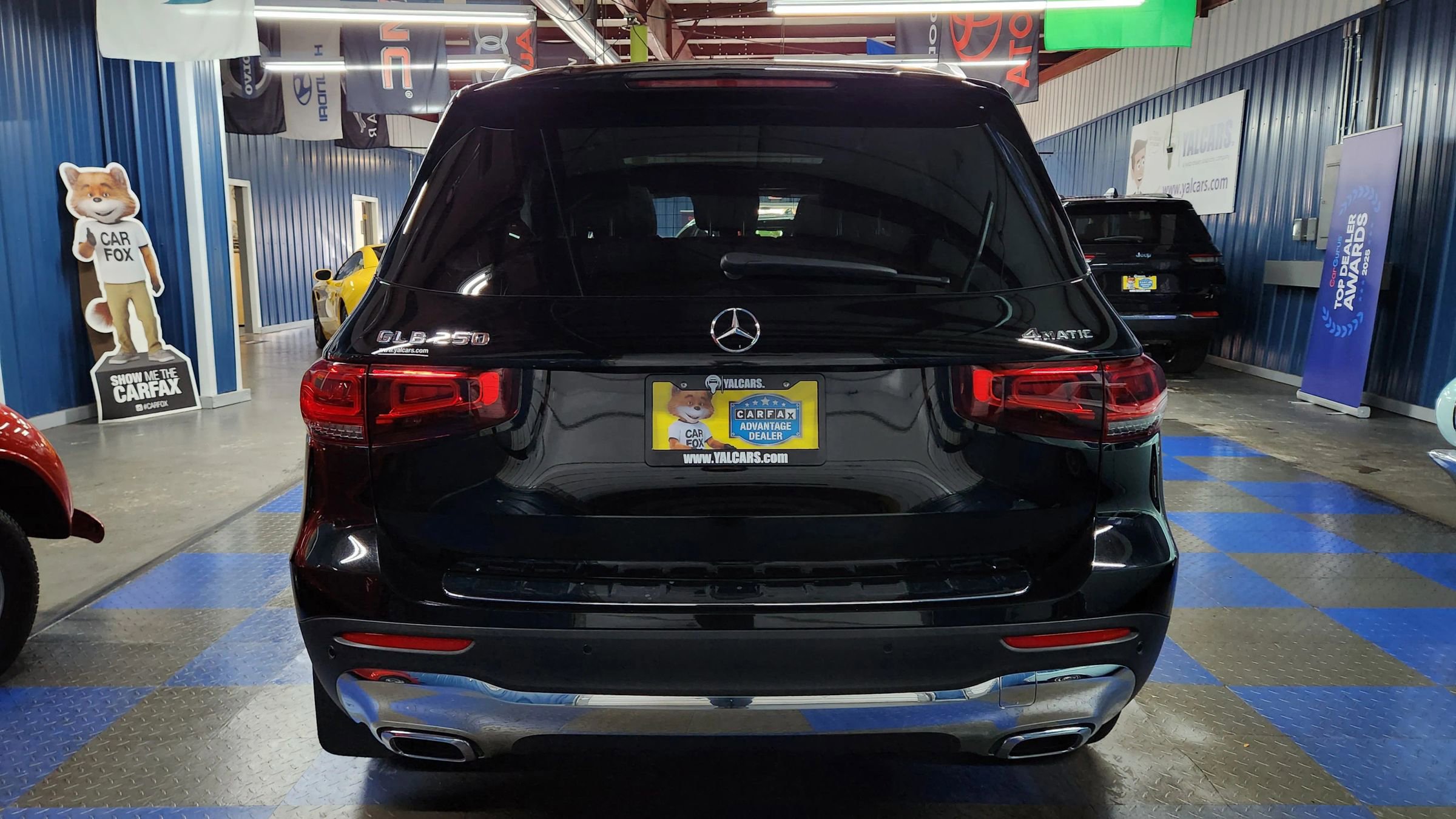 Used 2020 Mercedes-Benz GLB 250 4MATIC w/ Premium Package image 75