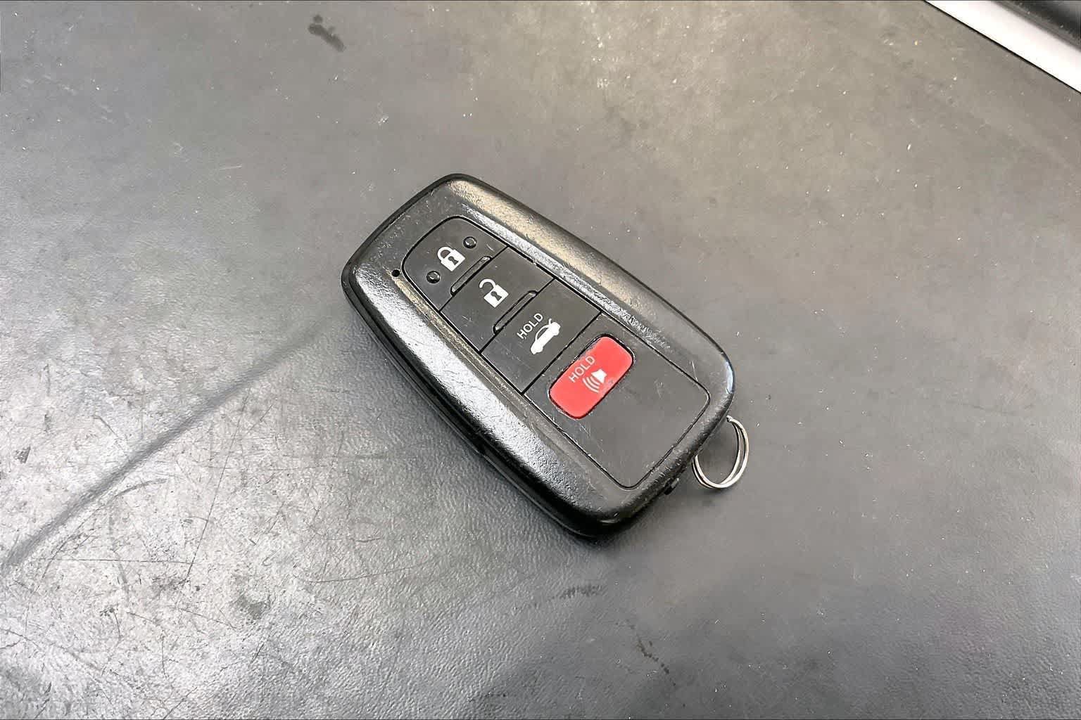 Used 2021 Toyota Camry XSE FWD image 19