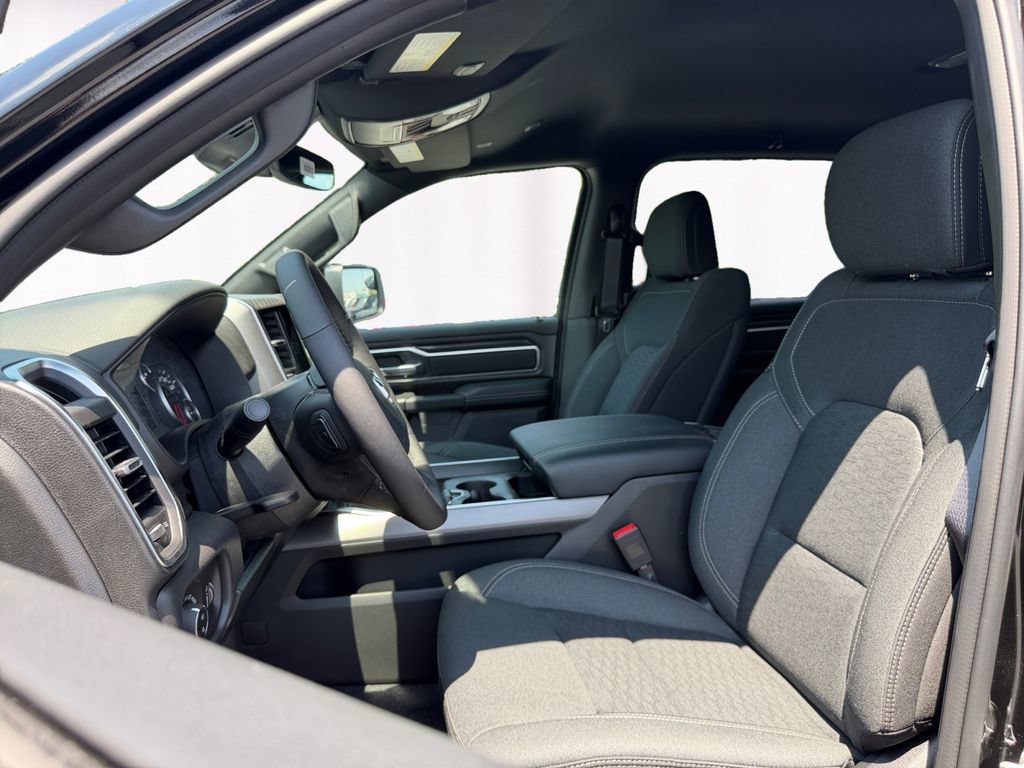 New 2026 RAM 1500 Big Horn AWD/4WD image 9