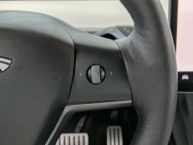 Used 2022 Tesla Model Y Performance image 26