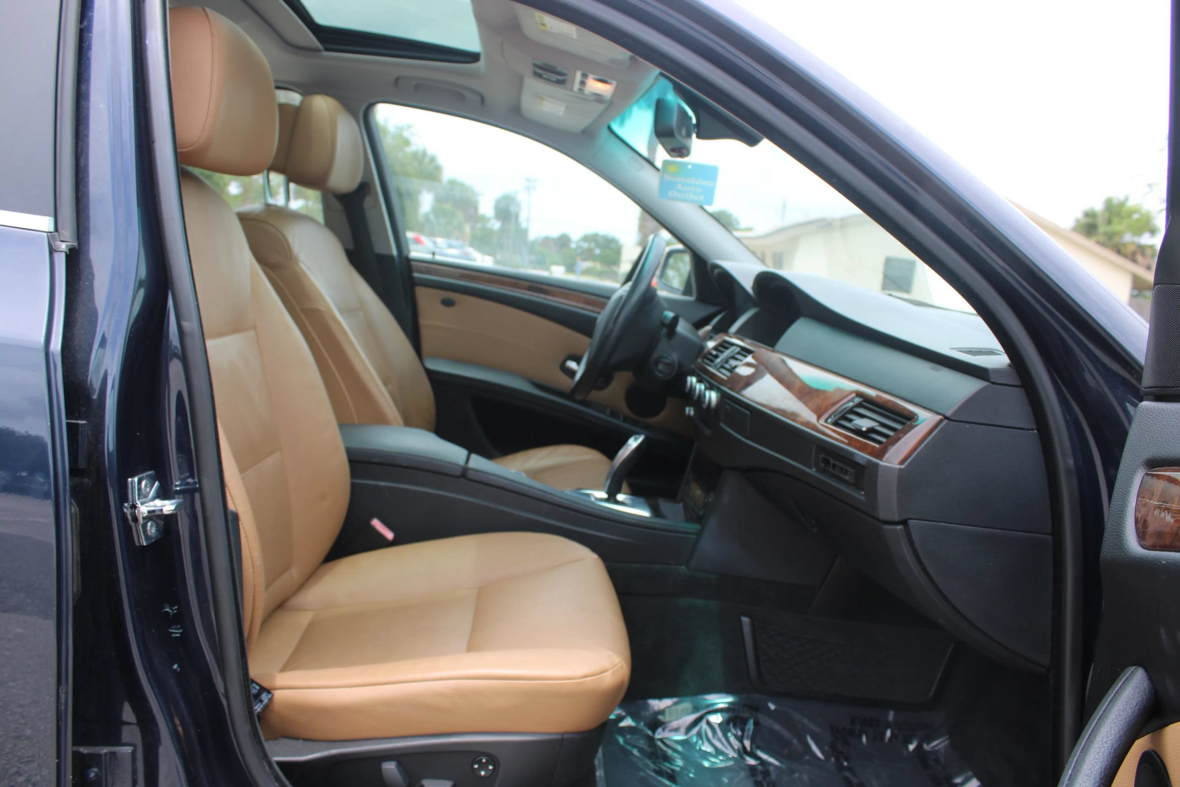 Used 2010 BMW 528i xDrive Sedan AWD/4WD image 31