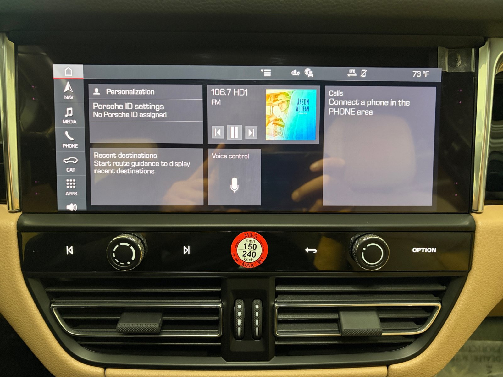Certified 2026 Porsche Macan AWD/4WD image 39