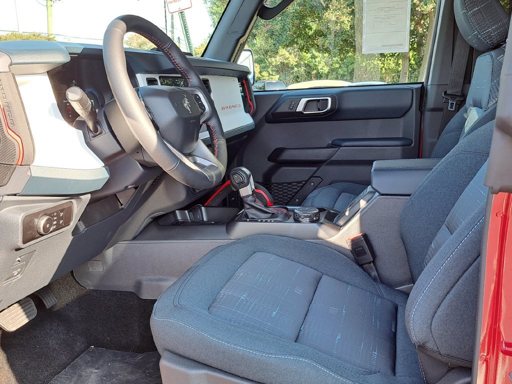 New 2026 Ford Bronco Heritage Edition AWD/4WD image 14