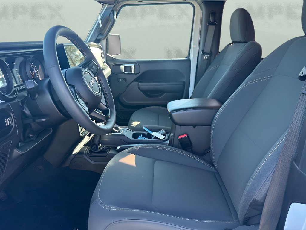 Used 2024 Jeep Wrangler Sport AWD/4WD image 9
