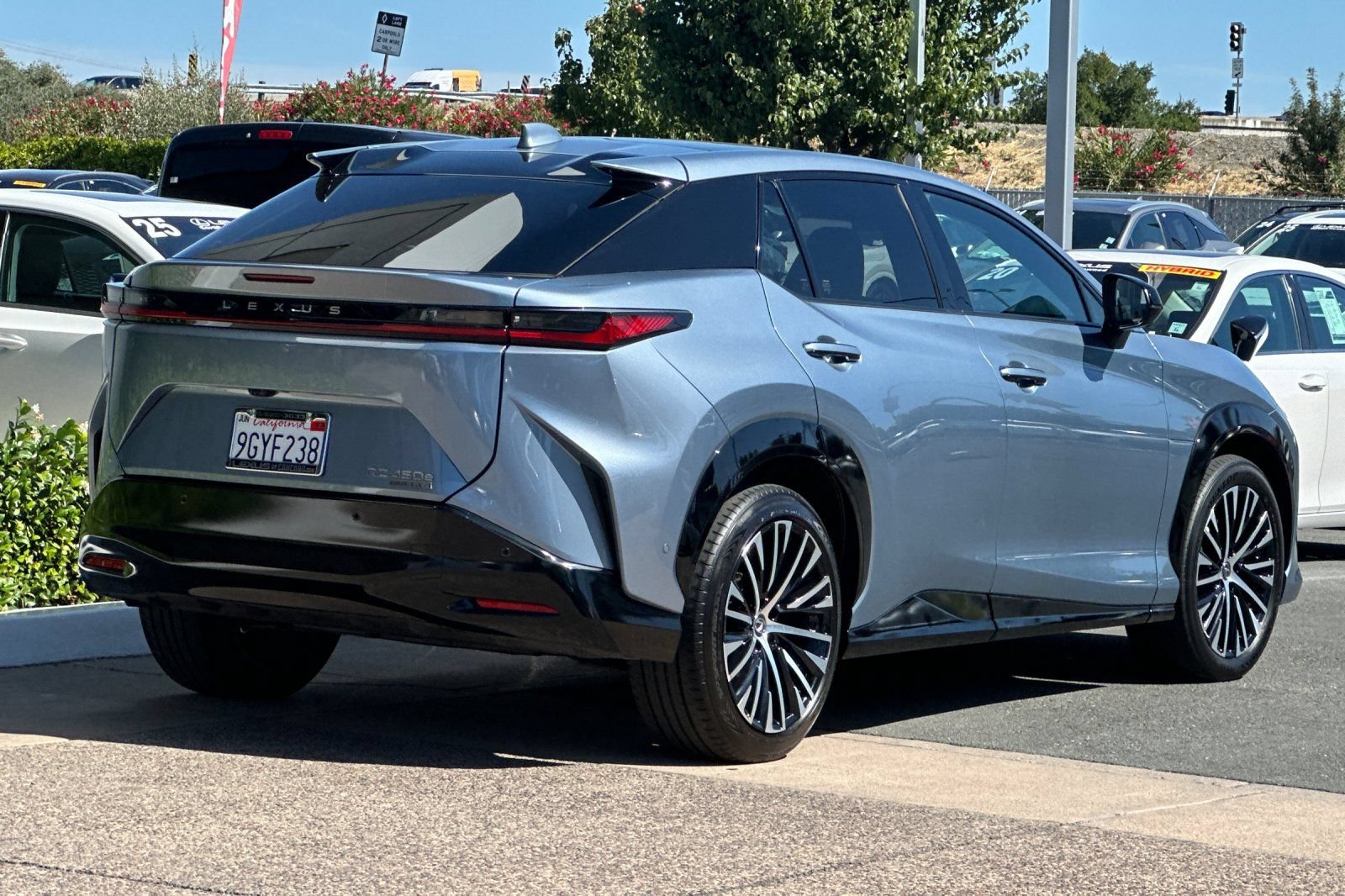 Certified 2023 Lexus RZ 450e Premium w/ Accessory Package (Z1) AWD/4WD image 4
