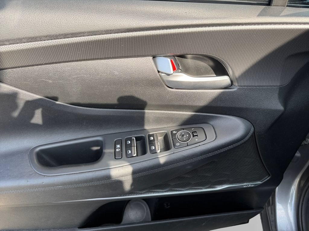 Used 2019 Hyundai Santa Fe SEL AWD/4WD image 14