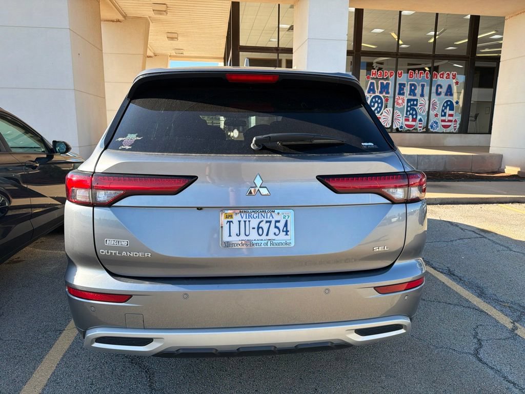 Used 2022 Mitsubishi Outlander SEL AWD/4WD image 4