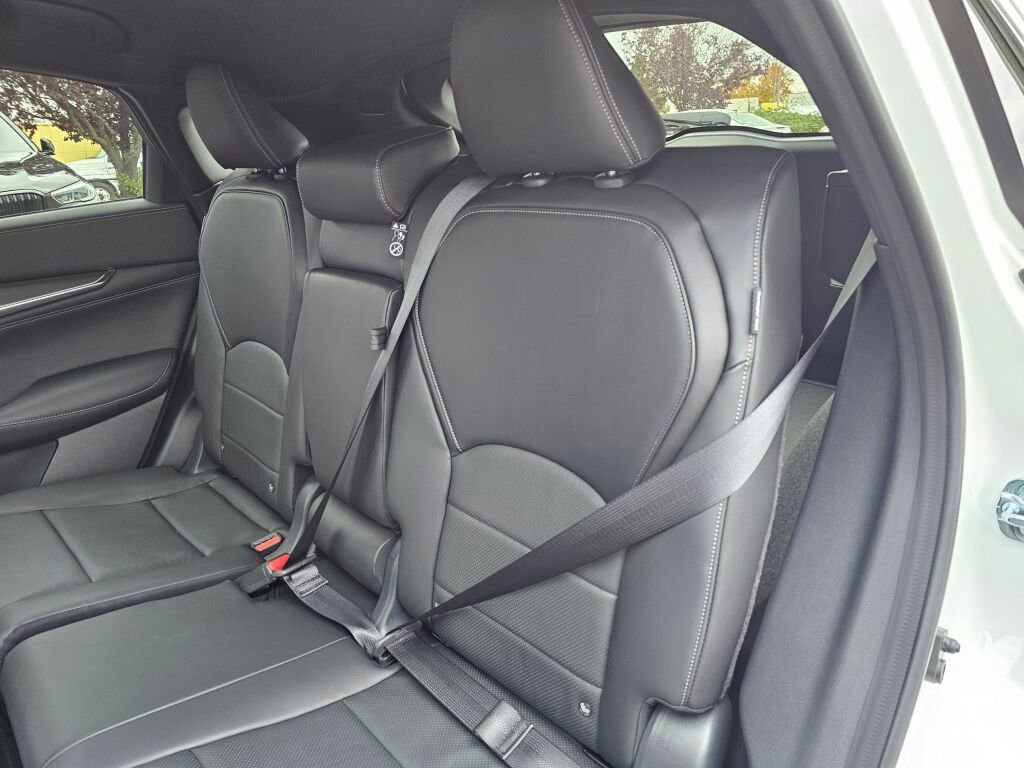 New 2025 INFINITI QX55 Essential image 17