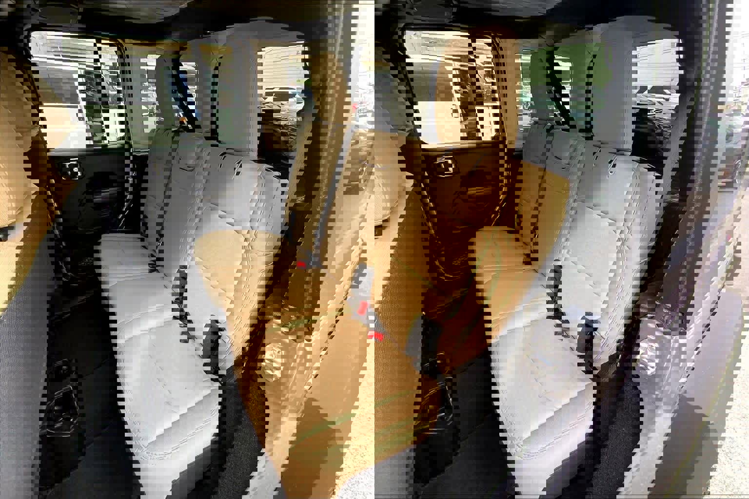 Used 2021 Jeep Wrangler Unlimited Sport image 30