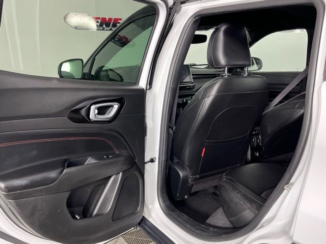 Used 2024 Jeep Compass Trailhawk image 23