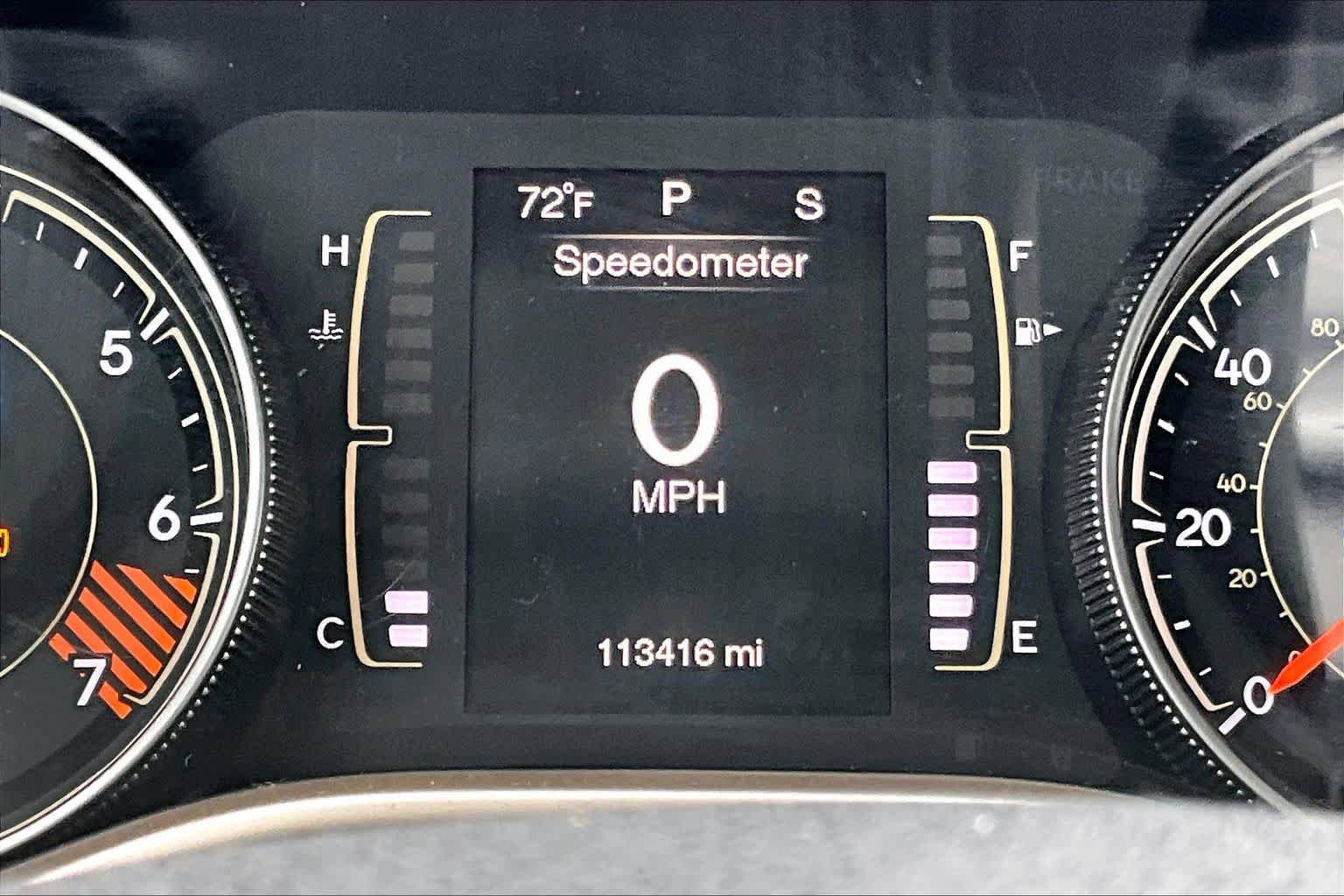 Used 2015 Jeep Cherokee Sport image 26