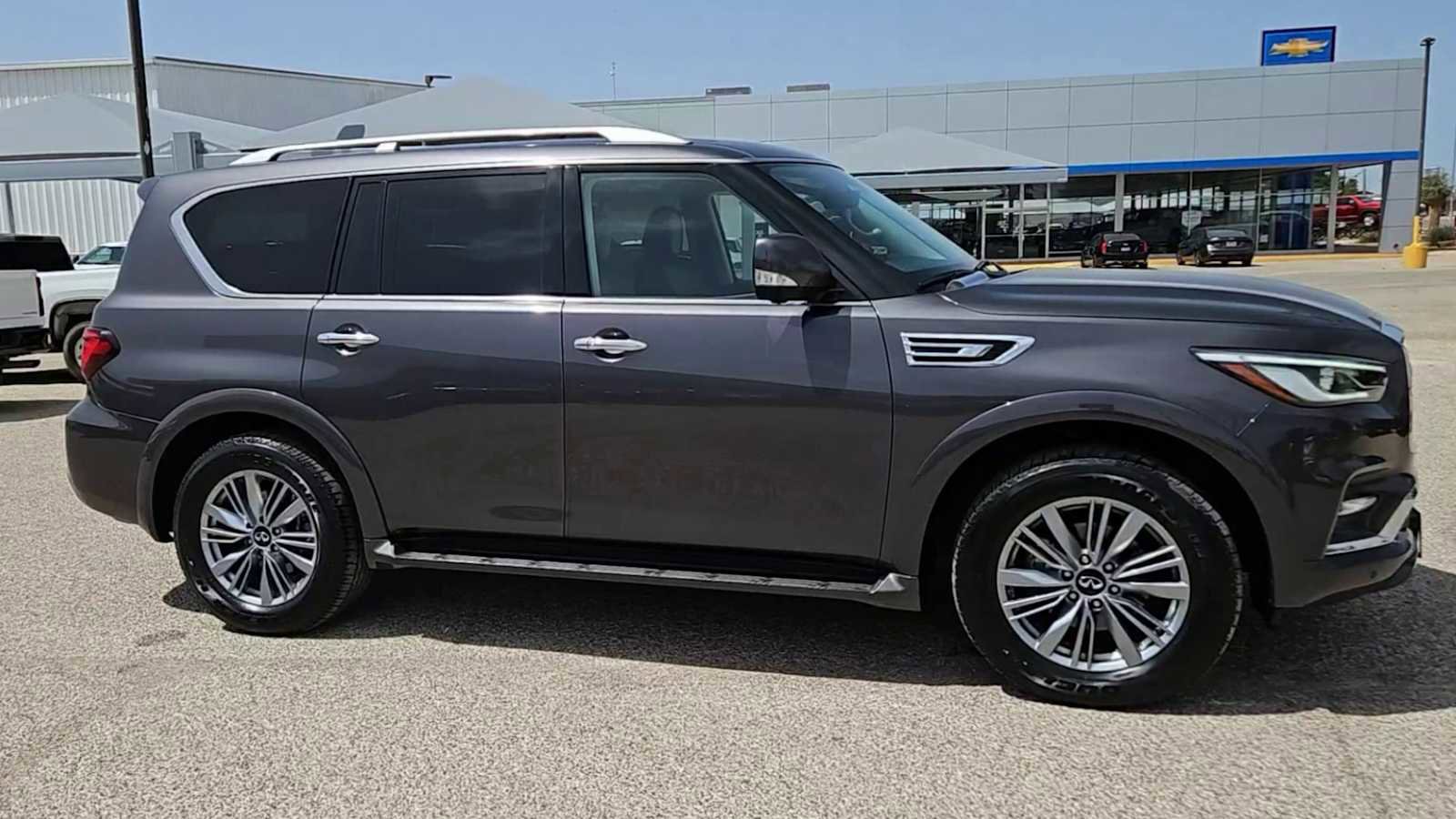 Used 2024 INFINITI QX80 Luxe AWD/4WD image 9