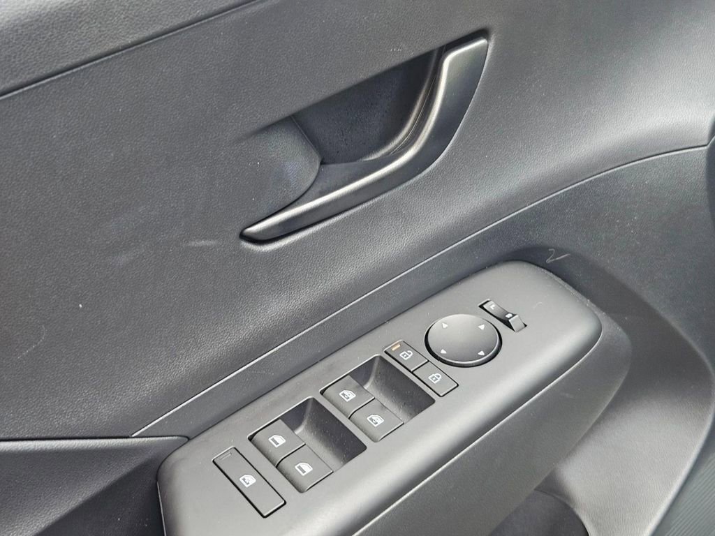 Certified 2026 Hyundai Kona SEL Sport AWD/4WD image 11