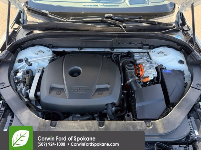 Used 2019 Volvo XC60 T8 R-Design w/ Advanced Package AWD/4WD image 36