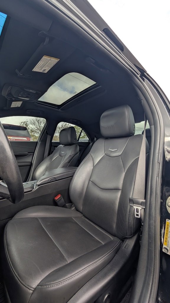 Used 2021 Cadillac CT4 Premium Luxury image 6