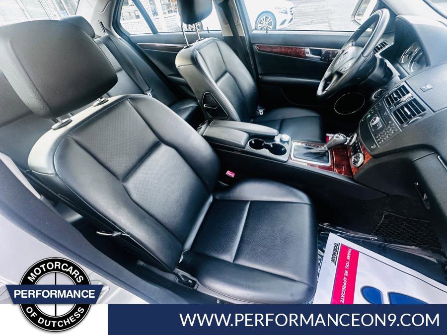 Used 2009 Mercedes-Benz C 300 Sport image 28