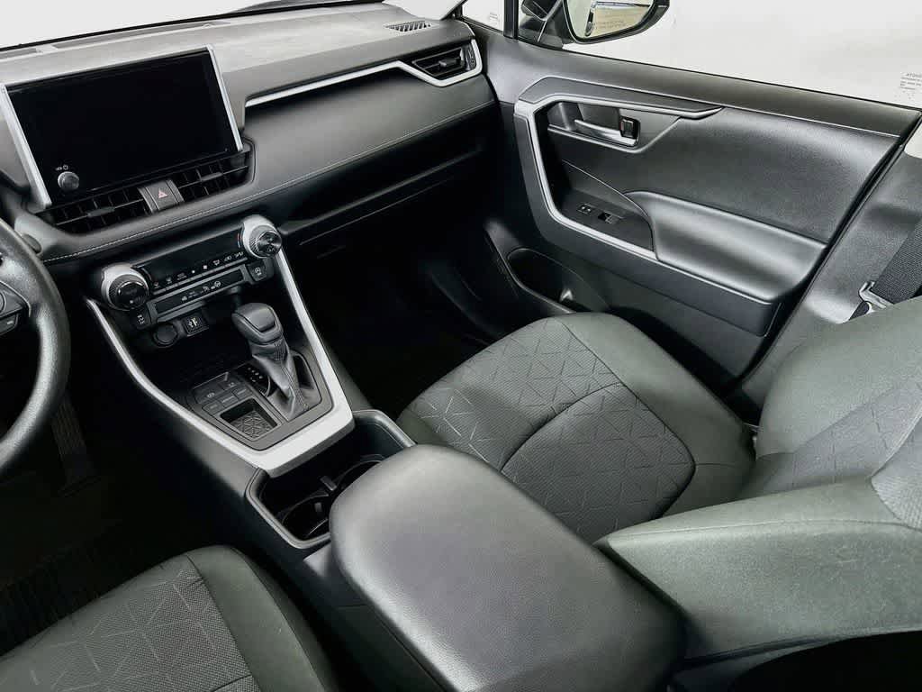 Used 2025 Toyota RAV4 XLE w/ Convenience Package FWD image 11