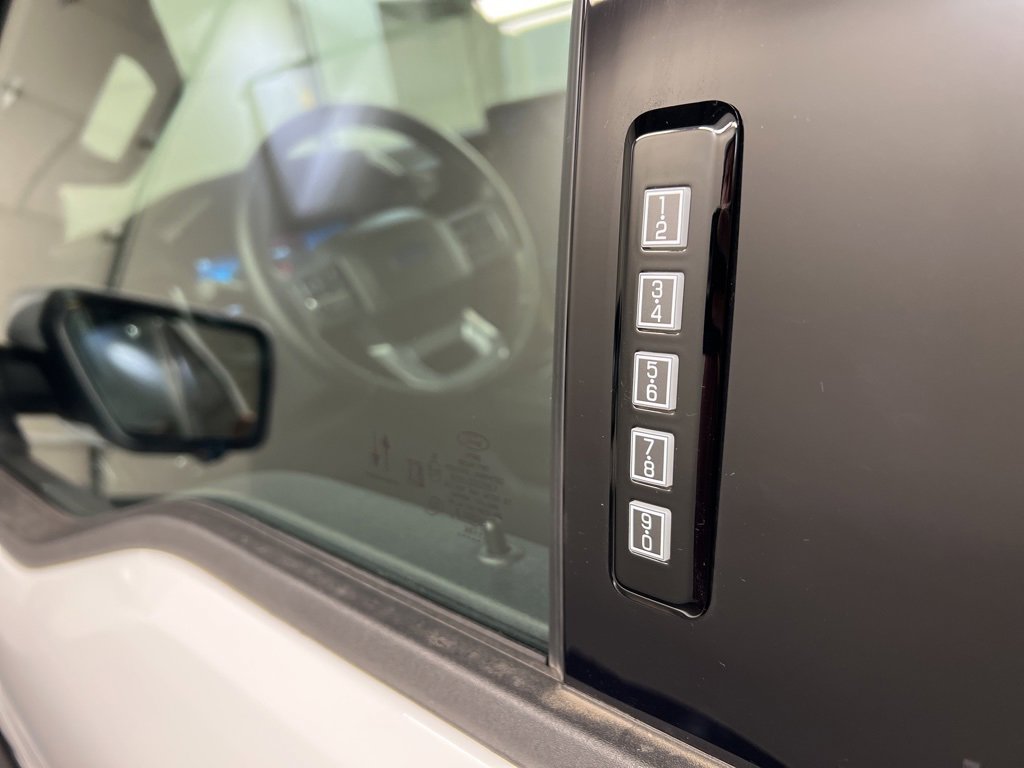 Certified 2025 Ford F150 Lightning Lariat image 40