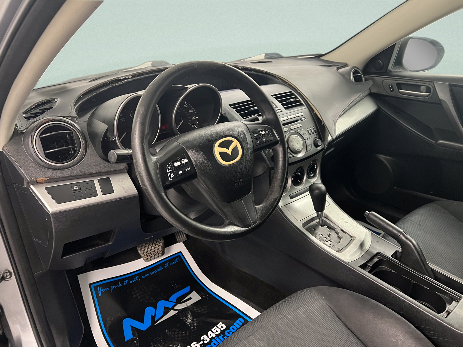Used 2010 MAZDA MAZDA3 i Touring FWD image 12