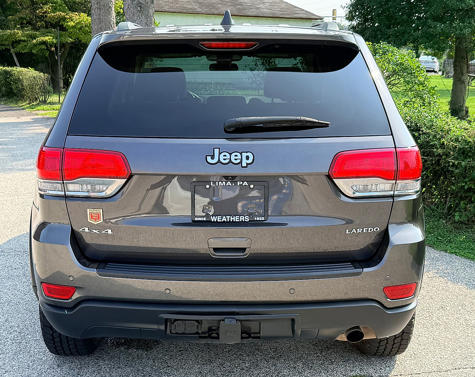 Used 2018 Jeep Grand Cherokee Laredo AWD/4WD image 5