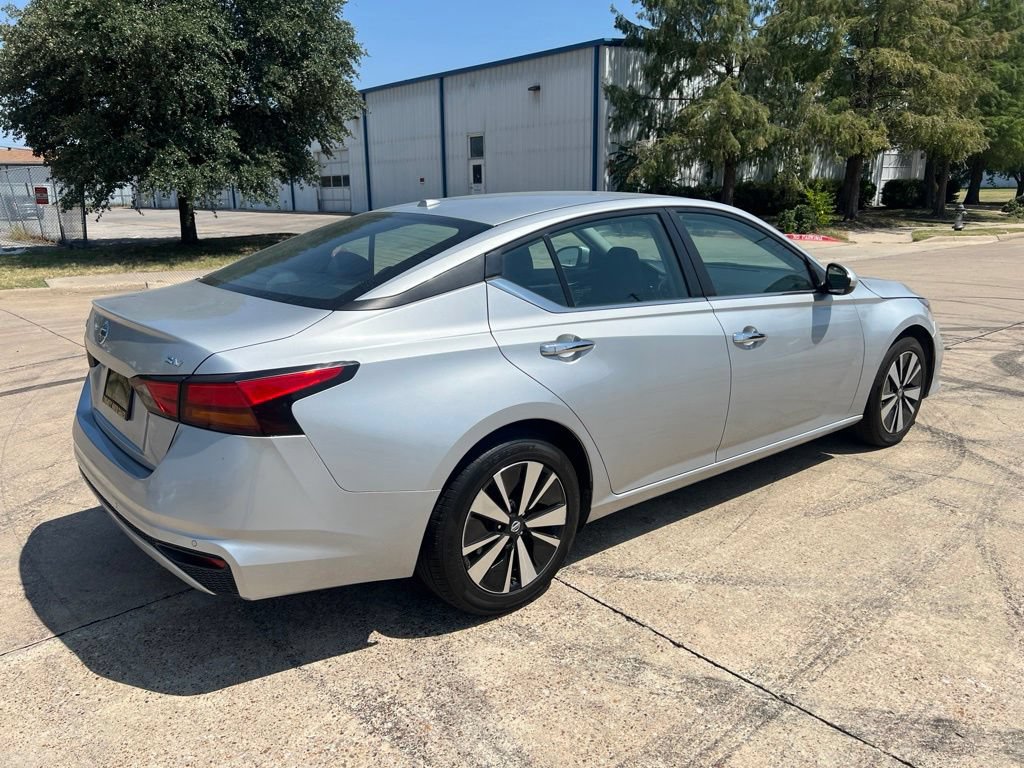 Used 2022 Nissan Altima 2.5 SV FWD image 13