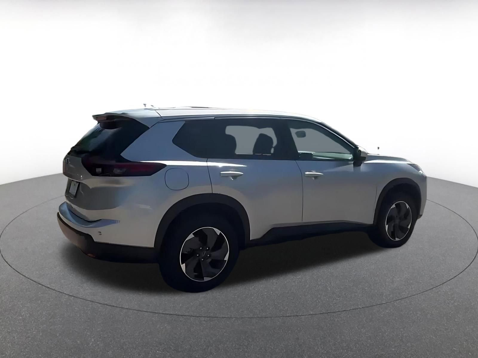Used 2025 Nissan Rogue SV FWD image 15
