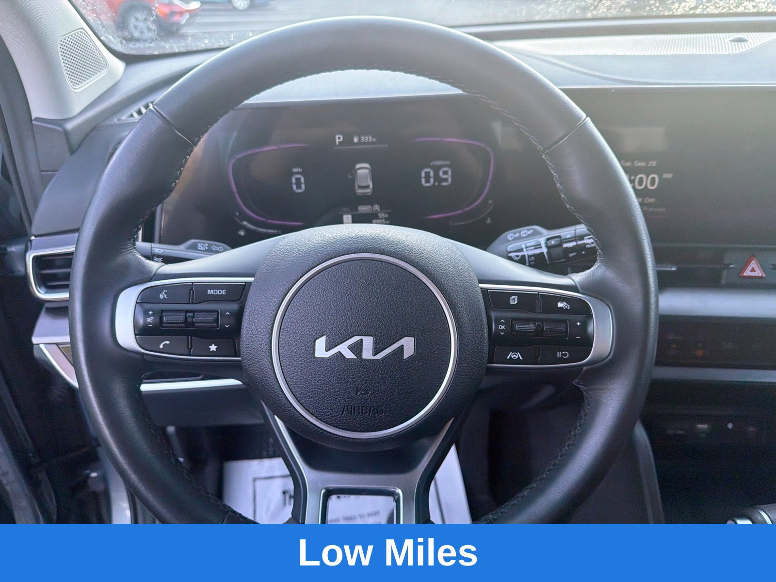 Used 2025 Kia Sportage EX AWD/4WD image 15
