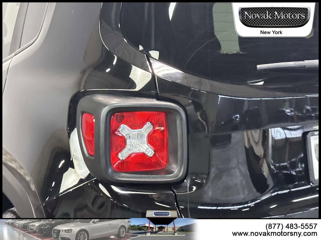 Used 2023 Jeep Renegade Trailhawk image 8