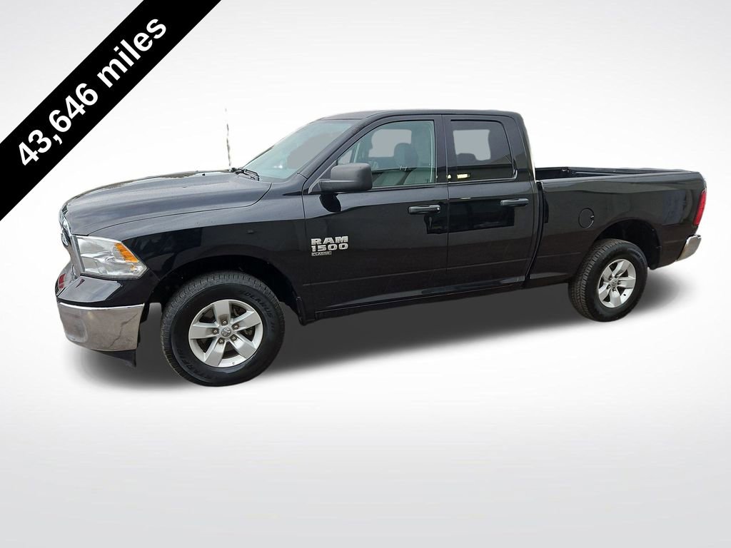 Used 2024 RAM 1500 Classic SLT AWD/4WD image 2