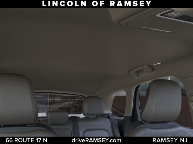 New 2026 Lincoln Corsair Premiere image 23