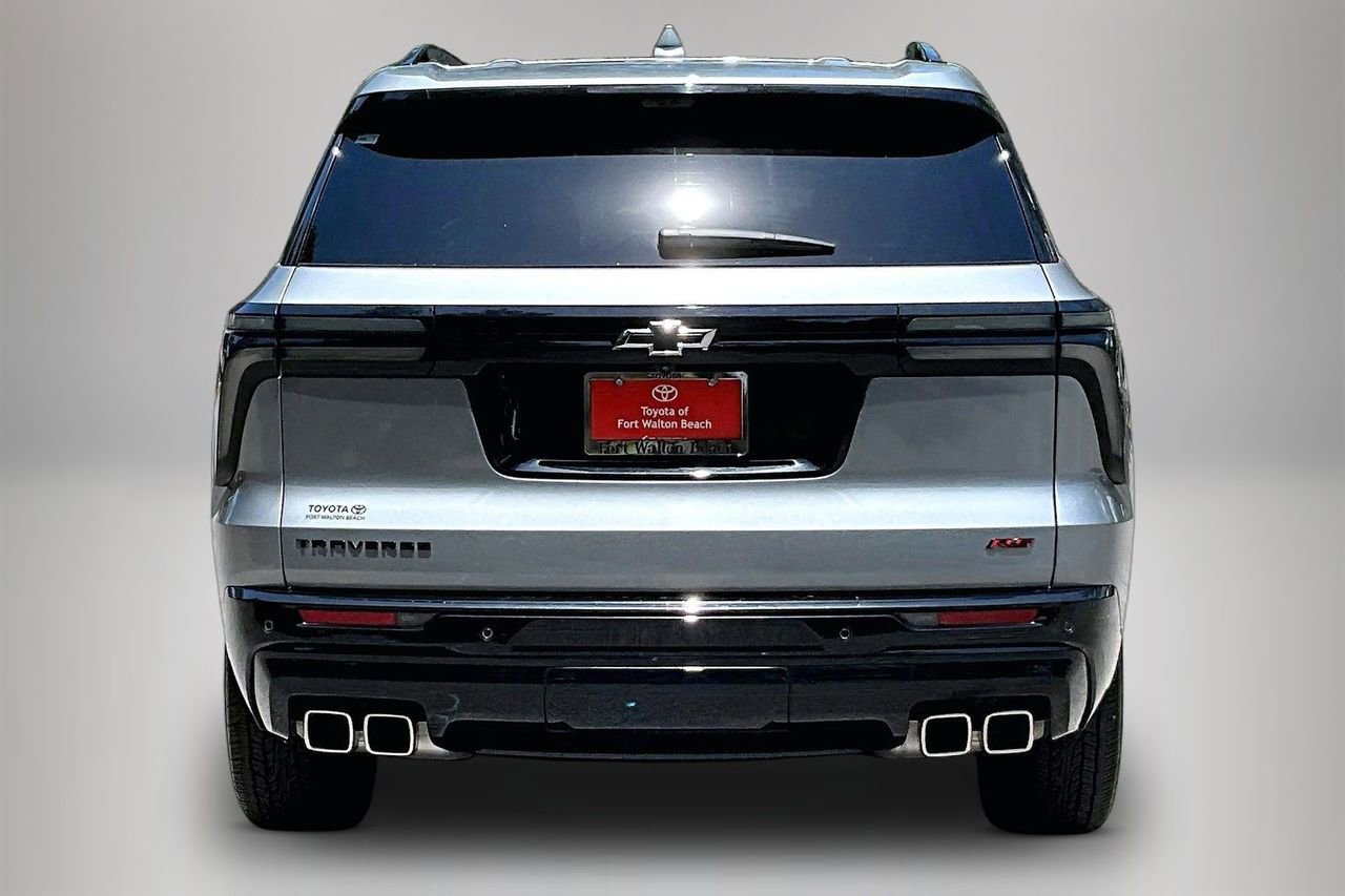 Used 2024 Chevrolet Traverse RS w/ LPO, Floor Liner Package FWD image 6