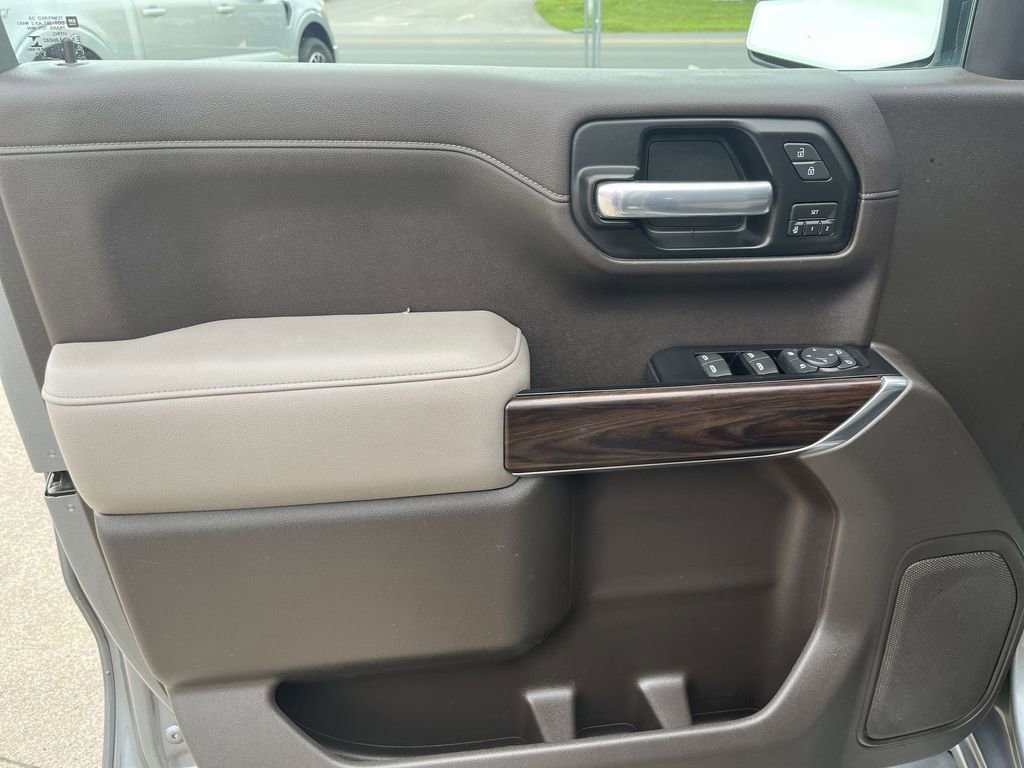 Used 2019 GMC Sierra 1500 SLT w/ SLT Premium Package AWD/4WD image 13
