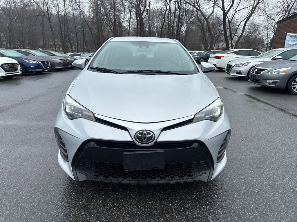 Used 2019 Toyota Corolla SE image 3