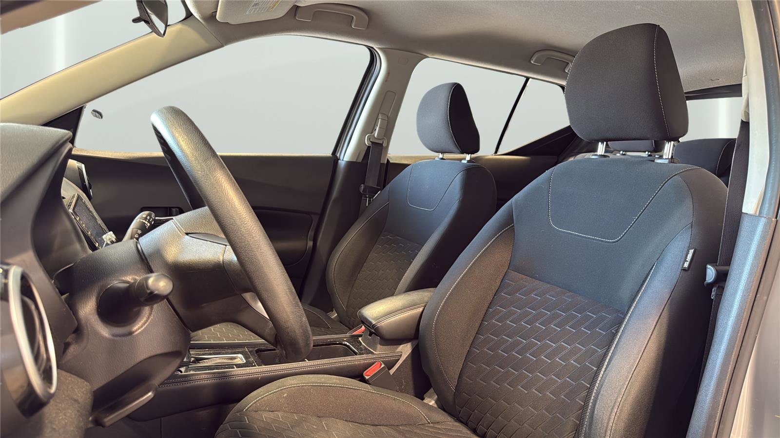 Used 2021 Nissan Kicks SV FWD image 10
