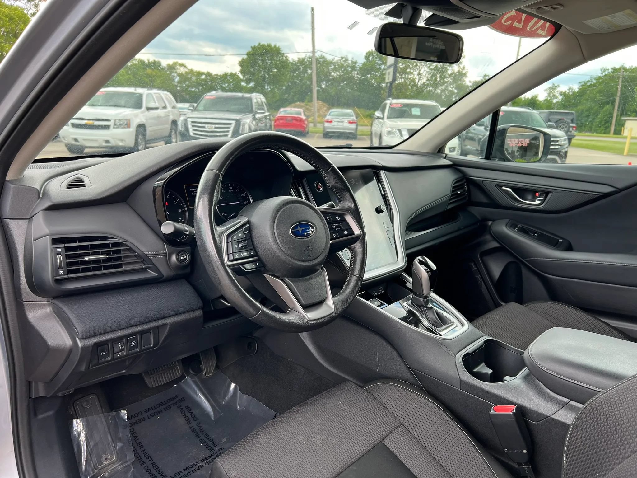 Used 2023 Subaru Outback Premium AWD/4WD image 10